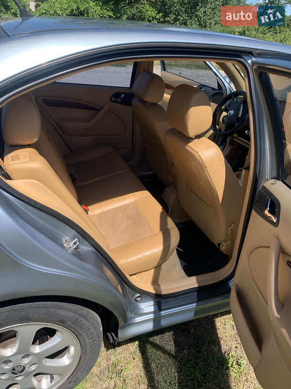 Лифтбек Skoda Octavia 2002 в Борисполе