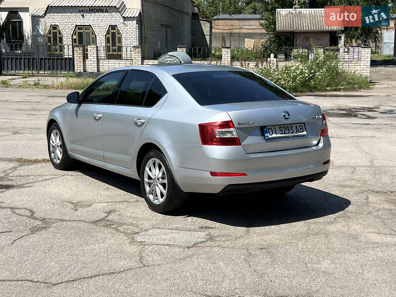 Лифтбек Skoda Octavia 2016 в Желтых Водах фото 4 Лифтбек Skoda Octavia 2016 в Желтых Водах