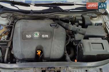 Лифтбек Skoda Octavia 2001 в 
