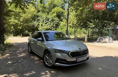Ліфтбек Skoda Octavia 2021 в Ужгороді