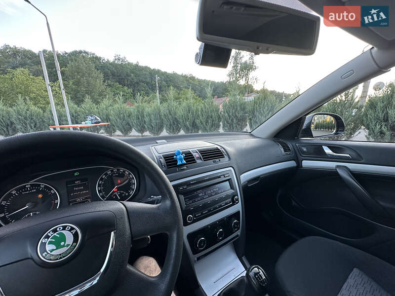 Универсал Skoda Octavia 2009 в Полтаве