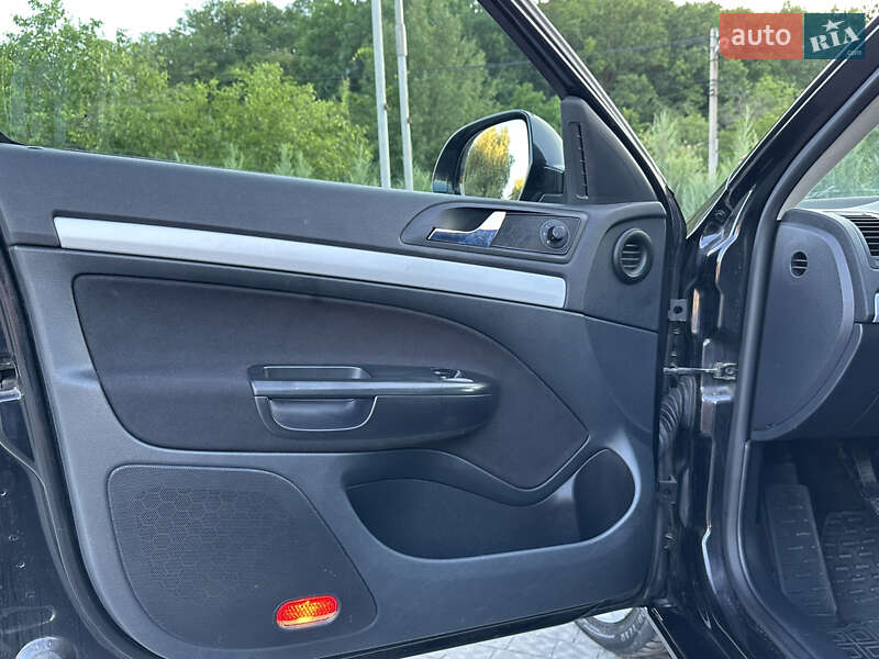 Универсал Skoda Octavia 2009 в Полтаве