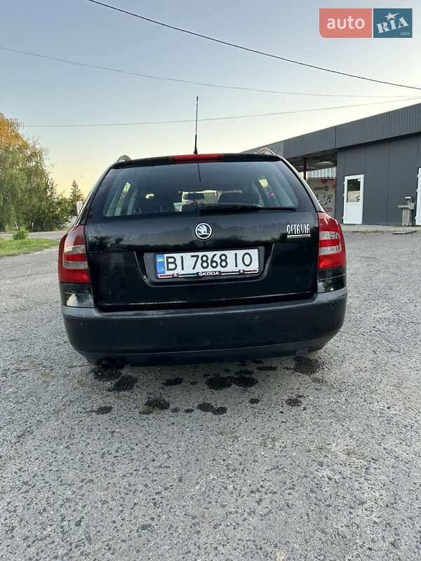 Универсал Skoda Octavia 2007 в Новых Санжарах