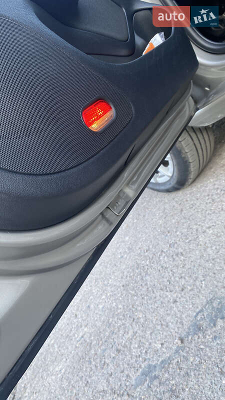 Лифтбек Skoda Octavia 2007 в Сиховом фото 24 Лифтбек Skoda Octavia 2007 в Сиховом