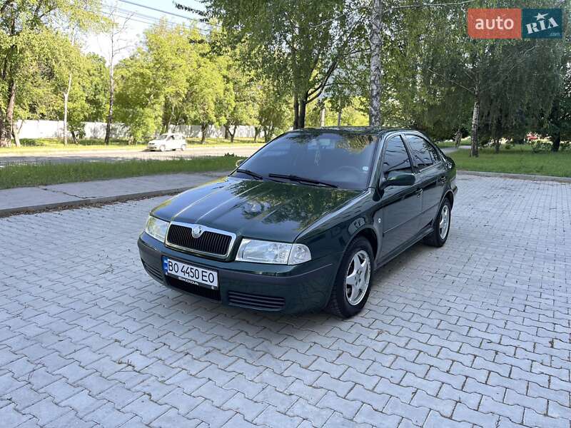 Лифтбек Skoda Octavia 2001 в Каменец-Подольском