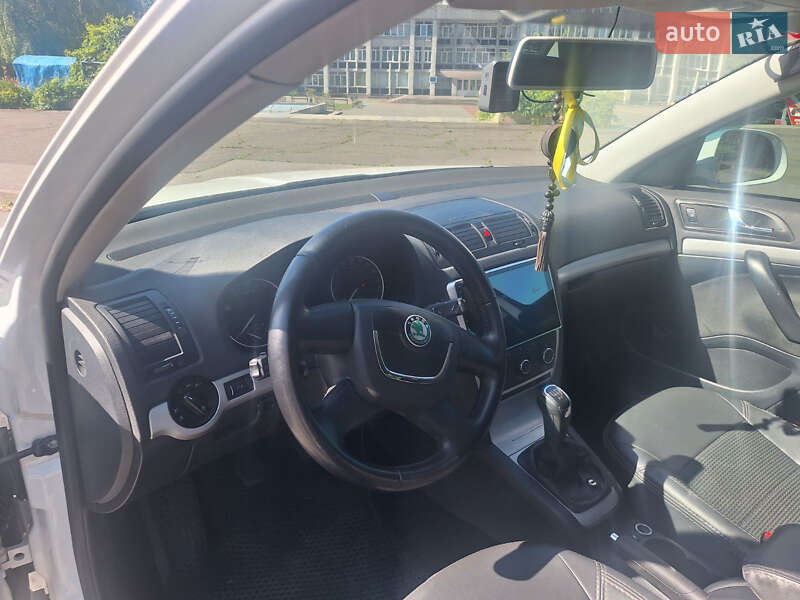 Лифтбек Skoda Octavia 2012 в Кривом Роге
