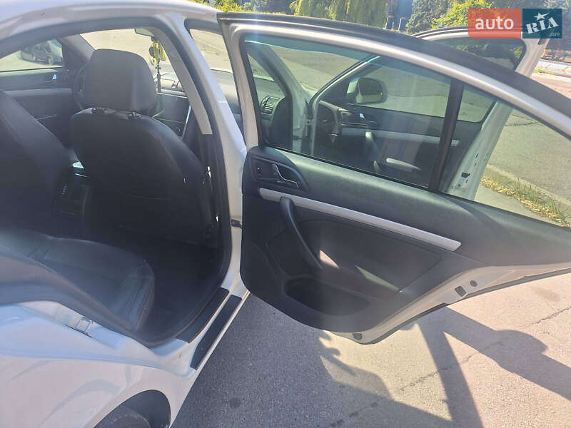 Лифтбек Skoda Octavia 2012 в Кривом Роге