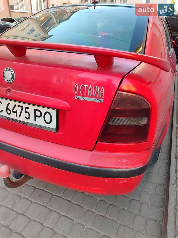 Универсал Skoda Octavia 2000 в Жовкве