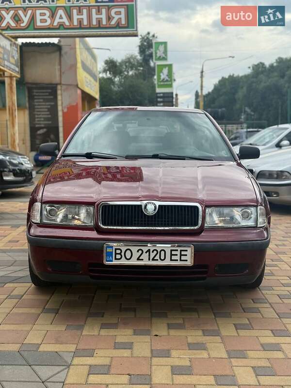 Ліфтбек Skoda Octavia 1999 в Запоріжжі