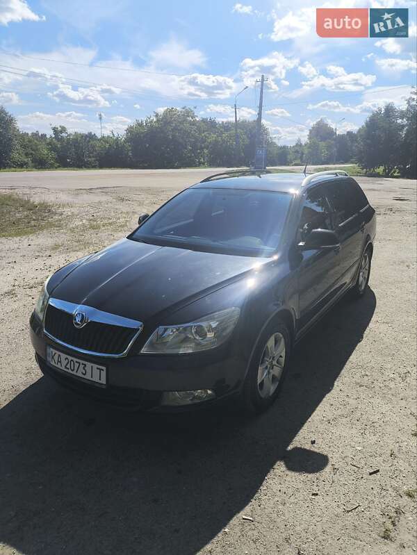Універсал Skoda Octavia 2011 в Києві фото 4 Універсал Skoda Octavia 2011 в Києві
