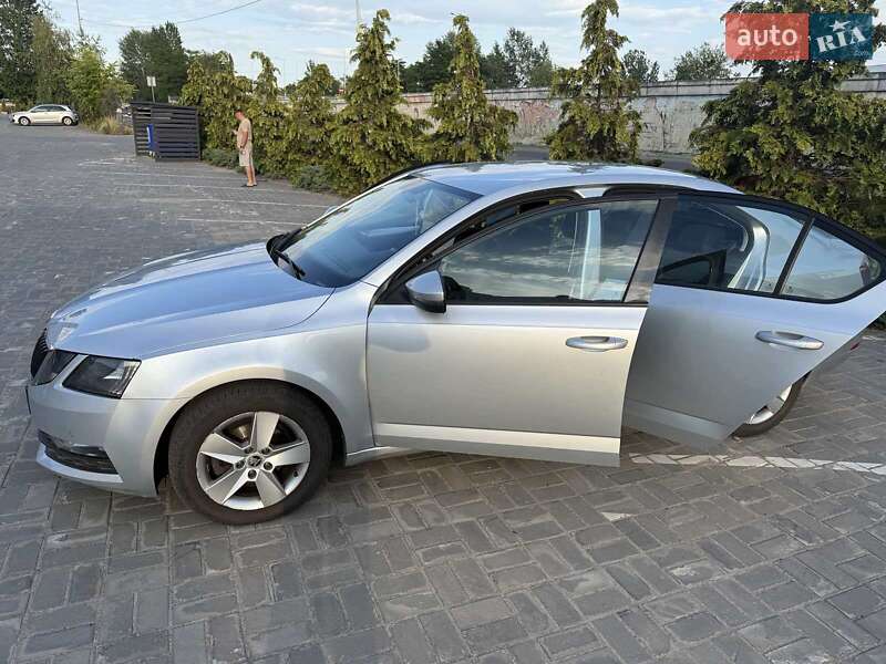 Ліфтбек Skoda Octavia 2017 в Львові фото 14 Ліфтбек Skoda Octavia 2017 в Львові