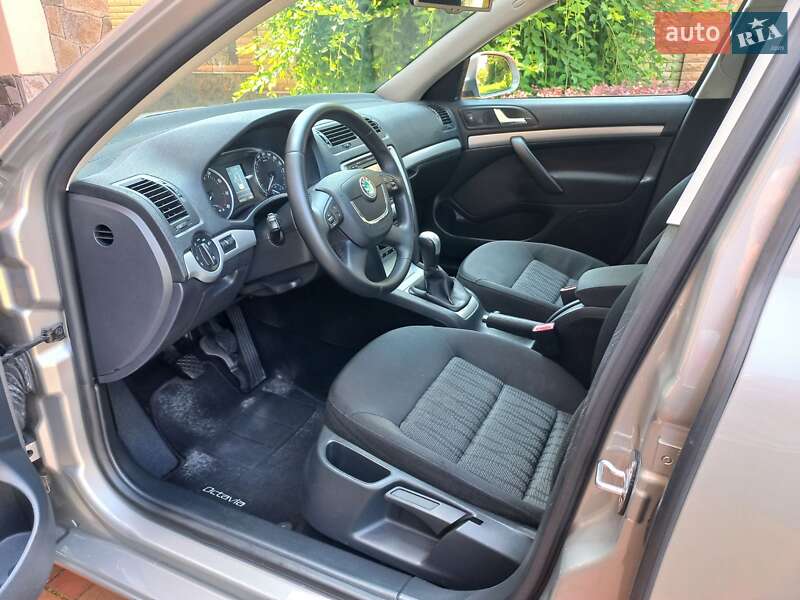 Универсал Skoda Octavia 2011 в Виннице