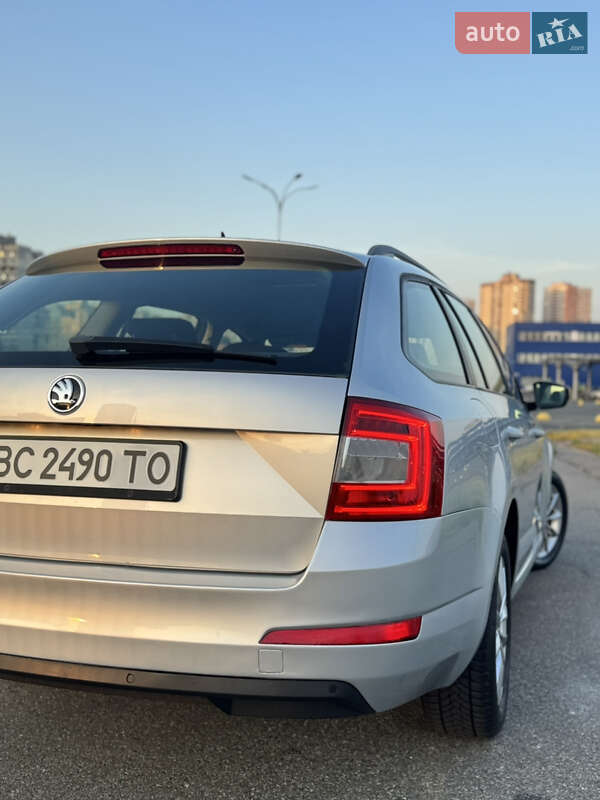 Универсал Skoda Octavia 2015 в Киеве фото 15 Универсал Skoda Octavia 2015 в Киеве