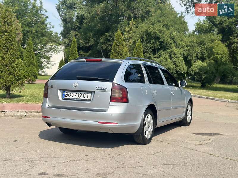 Универсал Skoda Octavia 2009 в Одессе