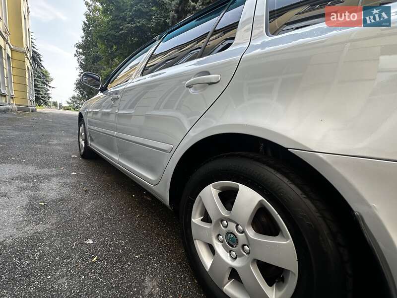 Универсал Skoda Octavia 2009 в Одессе