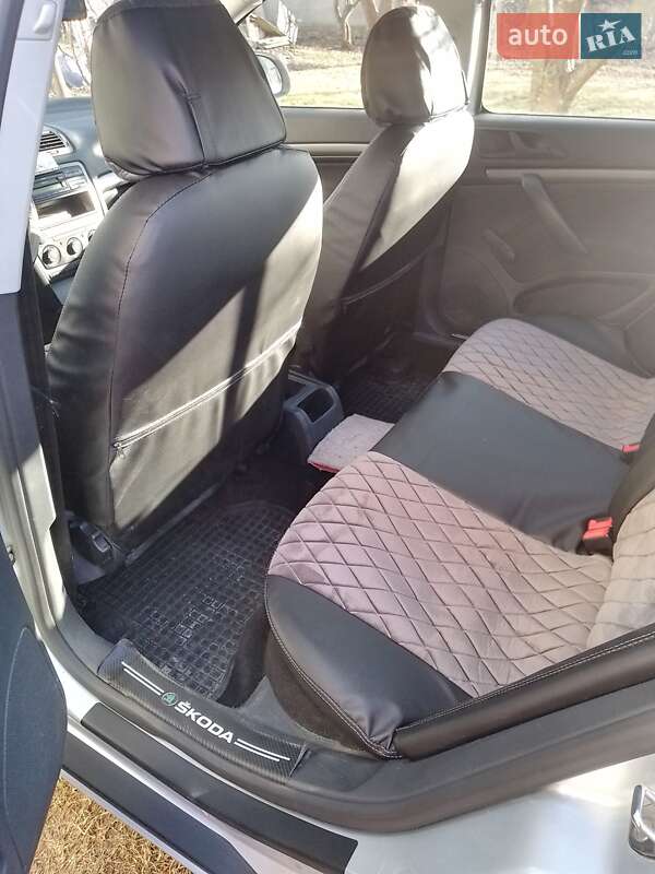 Лифтбек Skoda Octavia 2011 в Почаеве