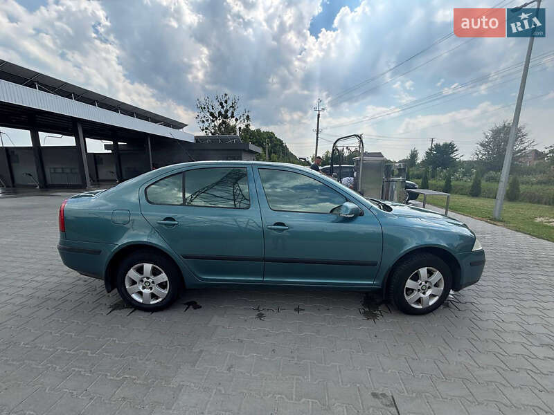 Лифтбек Skoda Octavia 2008 в Львове
