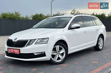 Универсал Skoda Octavia 2019 в Берегово