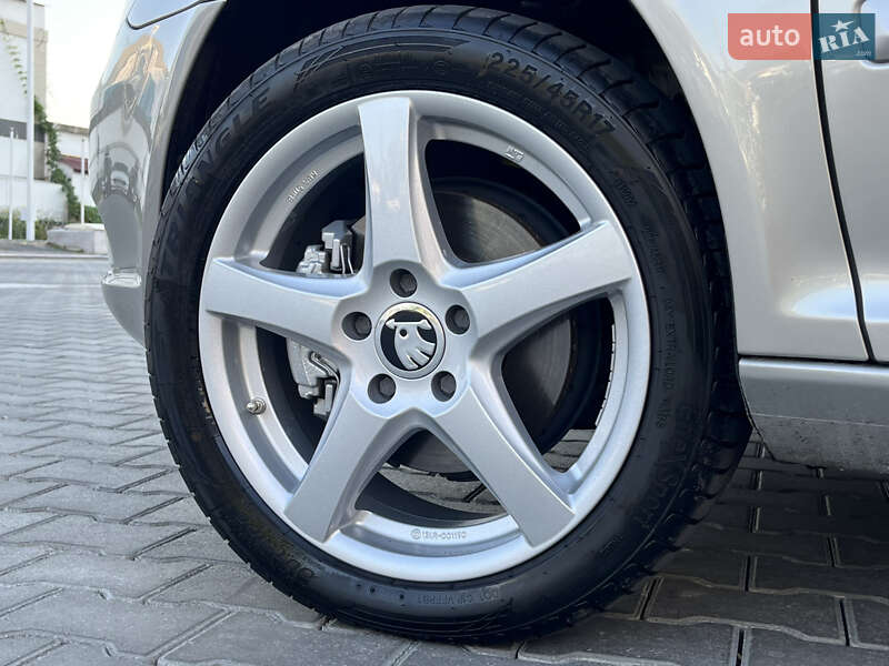 Лифтбек Skoda Octavia 2009 в Одессе
