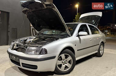 Лифтбек Skoda Octavia 2005 в Львове