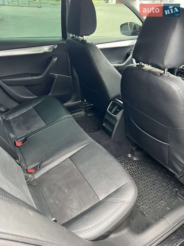 Універсал Skoda Octavia 2016 в Дніпрі