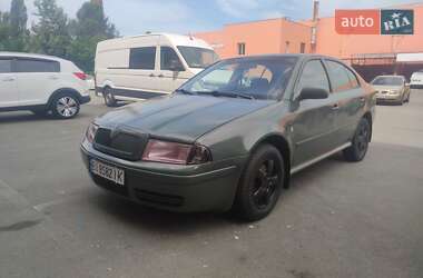 Лифтбек Skoda Octavia 2002 в Киеве