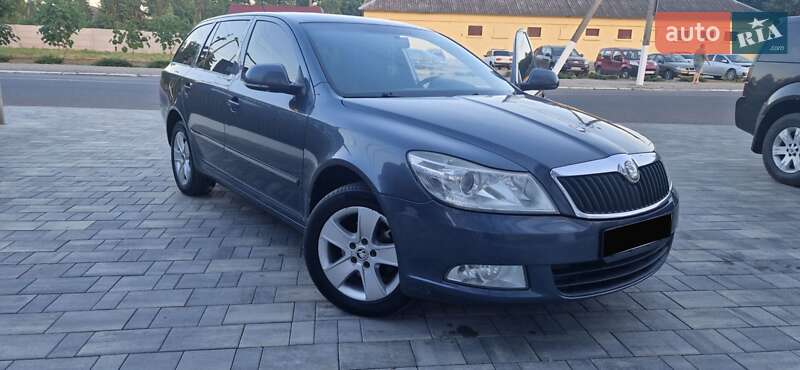 Универсал Skoda Octavia 2011 в 