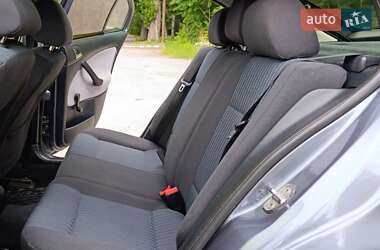 Лифтбек Skoda Octavia 2008 в 
