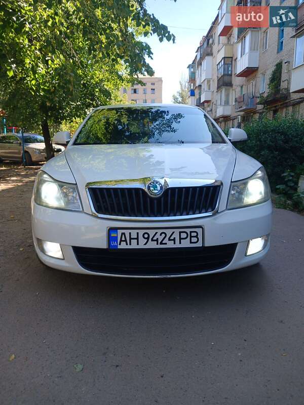 Лифтбек Skoda Octavia 2010 в 