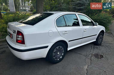 Лифтбек Skoda Octavia 2005 в 