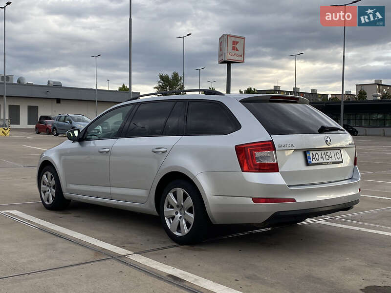 Універсал Skoda Octavia 2015 в Ужгороді