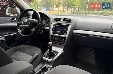 Универсал Skoda Octavia 2011 в 