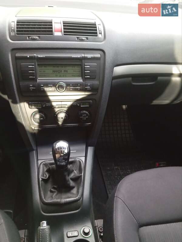 Лифтбек Skoda Octavia 2004 в Ивано-Франковске