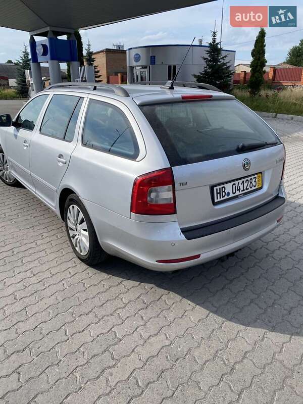 Универсал Skoda Octavia 2011 в Хмельнике