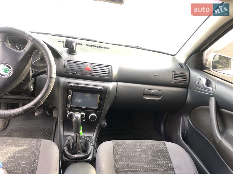 Універсал Skoda Octavia 2002 в Чернігові