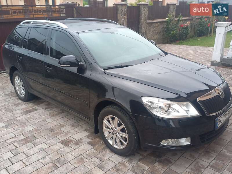 Универсал Skoda Octavia 2010 в 