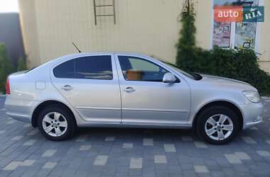 Лифтбек Skoda Octavia 2013 в 