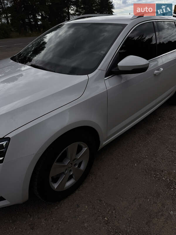 Универсал Skoda Octavia 2018 в Львове