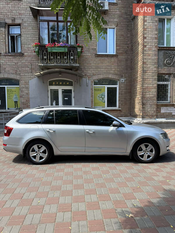 Универсал Skoda Octavia 2015 в Киеве