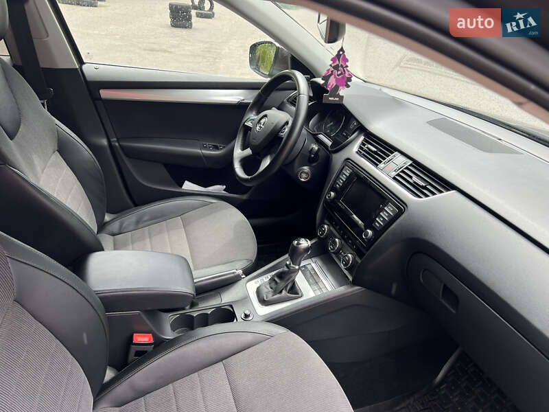 Универсал Skoda Octavia 2014 в Луцке
