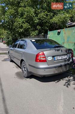 Лифтбек Skoda Octavia 2008 в 