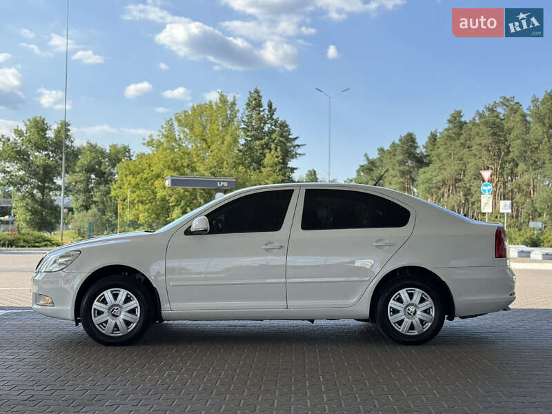Лифтбек Skoda Octavia 2012 в Киеве
