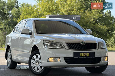 Лифтбек Skoda Octavia 2012 в 