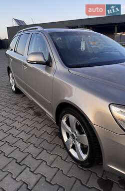 Универсал Skoda Octavia 2010 в 