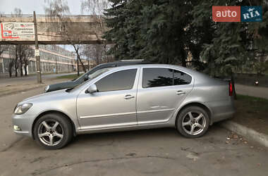 Лифтбек Skoda Octavia 2012 в 