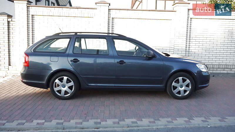 Универсал Skoda Octavia 2010 в Виннице