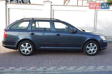 Универсал Skoda Octavia 2010 в 