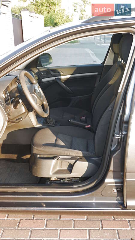 Универсал Skoda Octavia 2010 в Виннице