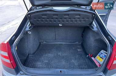 Лифтбек Skoda Octavia 2008 в 