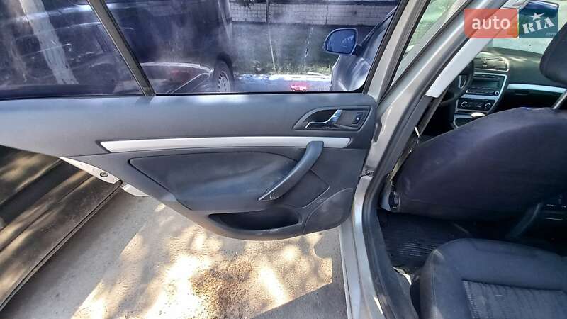 Универсал Skoda Octavia 2010 в Кривом Роге